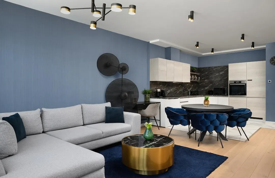 Emerald Downtown Luxury Suites By Continental Group-1